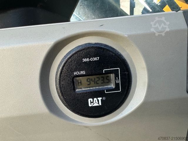 Excavatrice à chaînes CATERPILLAR 325 FL CR / Gummipads