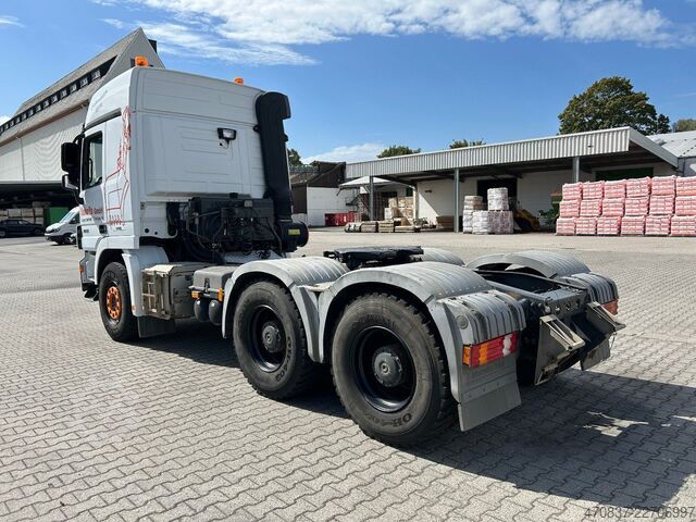 واحد کشنده استاندارد MERCEDES-BENZ Actros 2651 V8 / Retarder / 3 x Pedal / Hydrulik