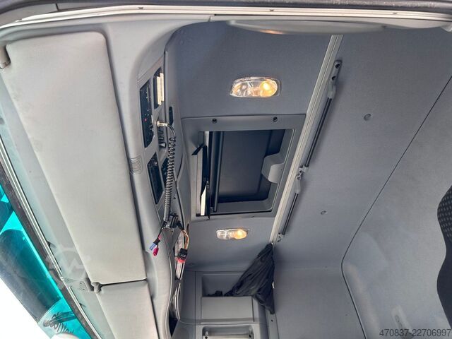 واحد کشنده استاندارد MERCEDES-BENZ Actros 2651 V8 / Retarder / 3 x Pedal / Hydrulik