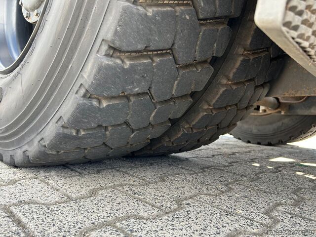 واحد کشنده استاندارد MERCEDES-BENZ Actros 2651 V8 / Retarder / 3 x Pedal / Hydrulik