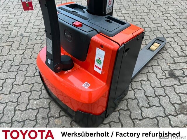 Kamioni sa paletama Toyota SWE 080 L
