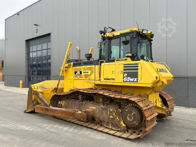 레벨링 머신 Komatsu D 65 WX-18