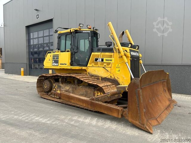 레벨링 머신 Komatsu D 65 WX-18