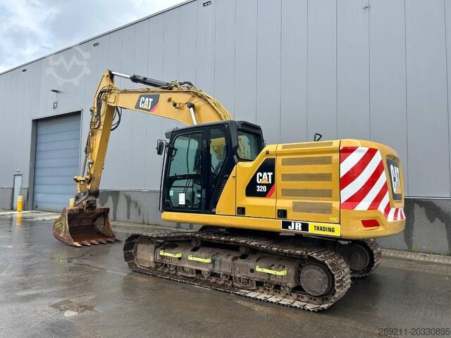 Raupenbagger CAT 320