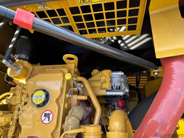Raupenbagger CAT 336