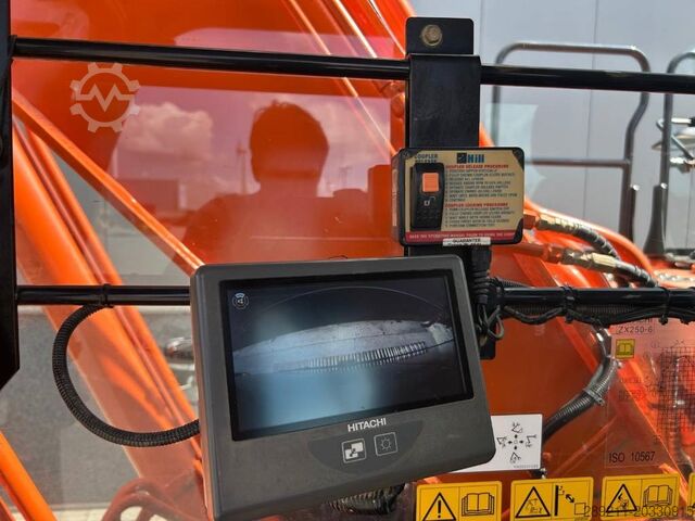 Εκσκαφέας ερπυστριοφόρος Hitachi ZX 250 LC-6 (GPS Prepared)