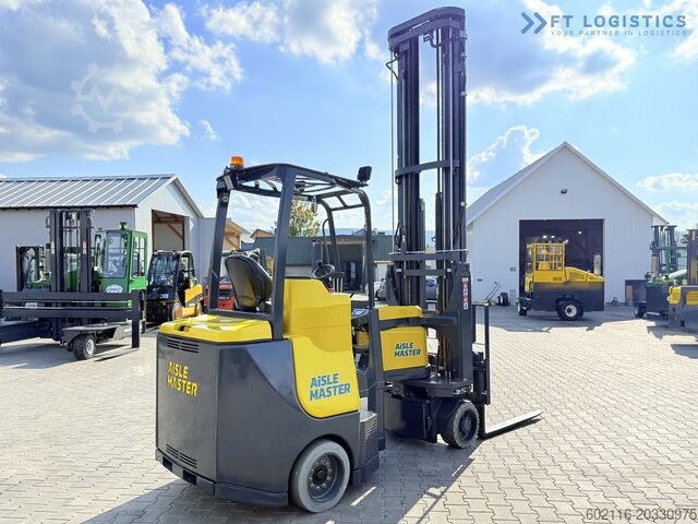 Gaffeltruck til smalle gange Combilift AISLE MASTER TRIPLEX 8500 FREE LIFT TOP1