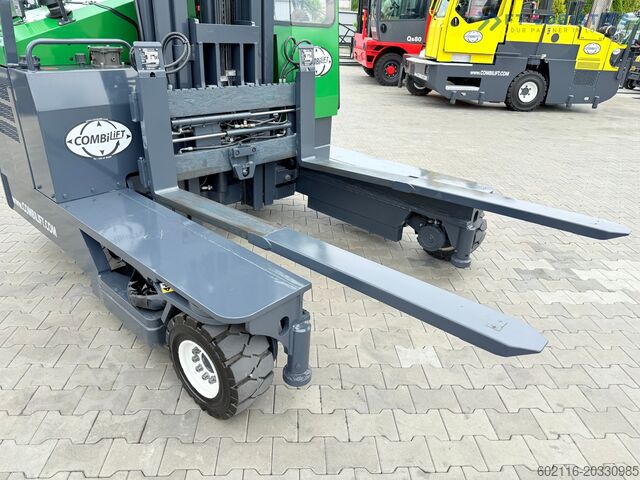 Empilhador de 4 vias Combilift C4000 / GAS / 9300MM / FREE-LIFT / CABIN