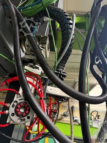 Stroj za brizganje Engel Victory 1050/220 Tech Ecodrive