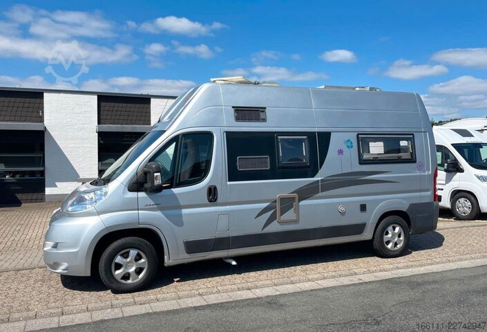 Campervan LA STRADA Avanti E - Hecksitzgruppe -  - Solar