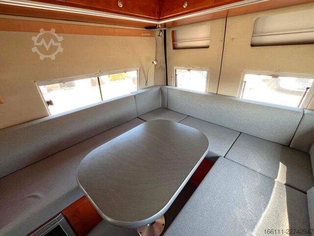 Campervan LA STRADA Avanti E - Hecksitzgruppe -  - Solar