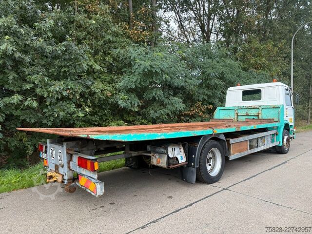 شاحنة سحب SCANIA 93M  220 / Maschinen- Traktor-Auto Transport