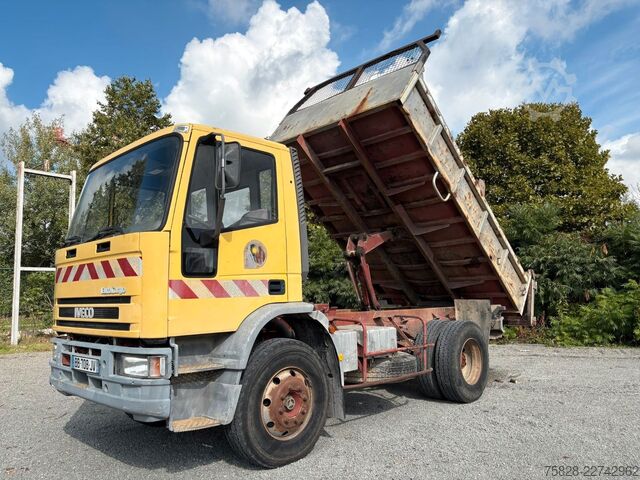 شاحنة قلابة IVECO Eurocargo 150E17