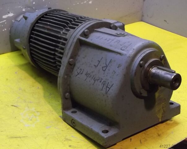 Getriebemotor 0,55 kW 54 U/min BAUER G12-11/DK84-200
