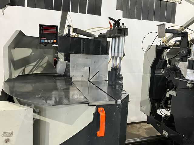 双斜切锯 Elumatec DG 244