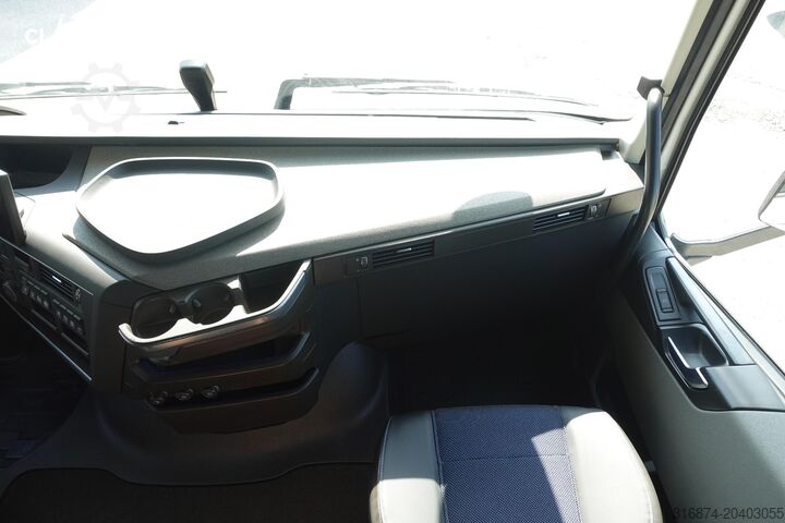 Unitate tractoare standard VOLVO FH 460 Globetrotter XL i-Save