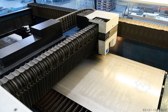 Máquina de corte a laser CO2 TRUMPF TruLaser 3030