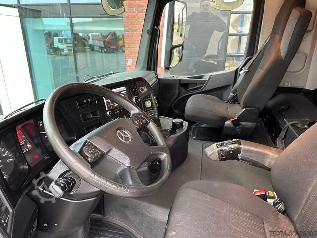 Kipper mit Kran Mercedes-Benz Arocs 3243 8x4 Tridem Kipper/Kraan Euro 6