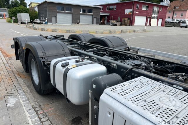 Tovornjakovo podvozje MERCEDES-BENZ Actros 2543 6x2