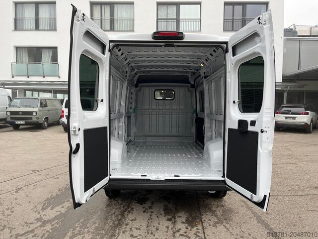 Kleinbus FIAT Ducato 35 L3H2 RüKa TürenVerglast DAB Allwetter