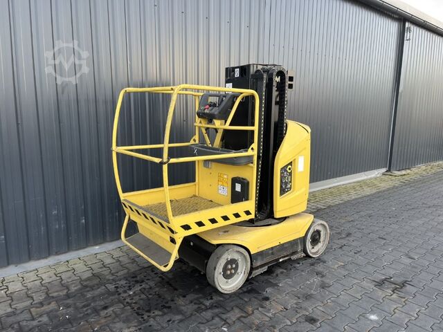 Platform tiang teleskopik JLG Toucan 8E
