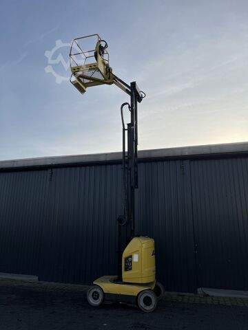 Platform tiang teleskopik JLG Toucan 8E