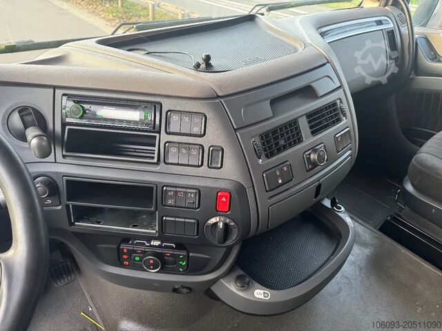 Standard-SZM DAF XF 480 Spacecab