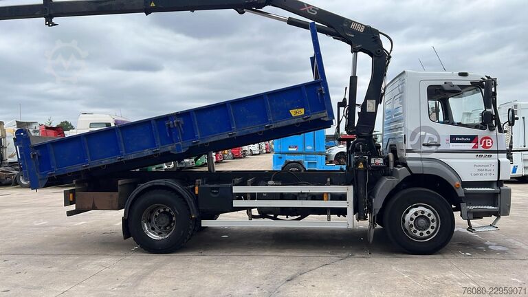 Samovoz z žerjavom Mercedes-Benz Axor 1828 (BELGIAN TRUCK / HIAB 122 E / MANUAL ...
