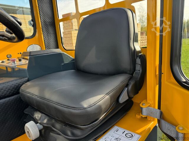 Štvorsmerný vysokozdvižný vozík Combilift C4000/ DIESEL / 4500 mm