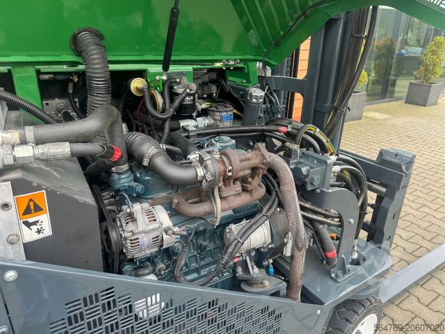 Štvorsmerný vysokozdvižný vozík Combilift CB3000// Diesel// Perfect / Only 5185 h