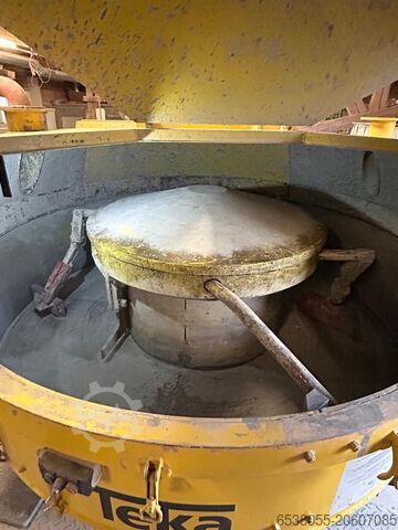 Impianto di betonaggio stazionario TEKA Ringtrogmischer 750L