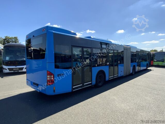連節バス Mercedes-Benz Conecto G