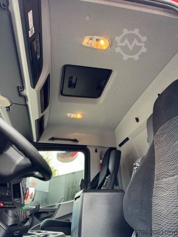 Camion de boissons MERCEDES-BENZ ANTOS 2540 L / LBW / AHK / LENKACHSE / 20 PAL