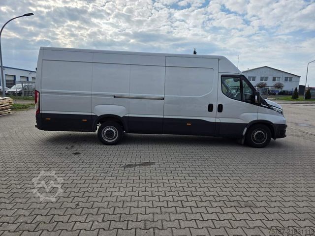 Dodávka s vysokou strechou IVECO 35-180 Maxi lang & hoch, SAHK, Klima, Kamera