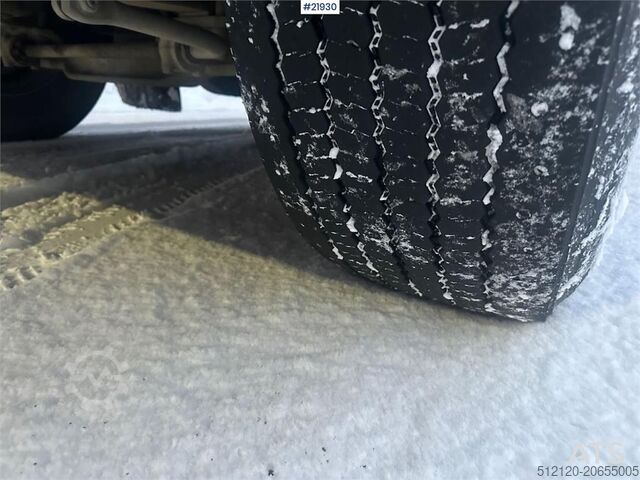 フックアームシステム Volvo FH12 snow-plow equipped hook truck with Danish cab