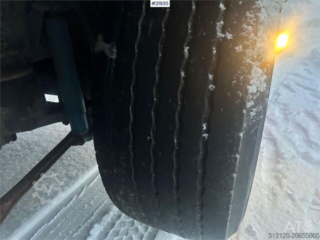 Sistema de braço de gancho Volvo FH12 snow-plow equipped hook truck with Danish cab