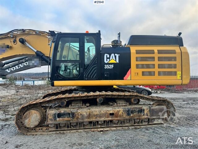 Escavadora de lagartas CAT 352F