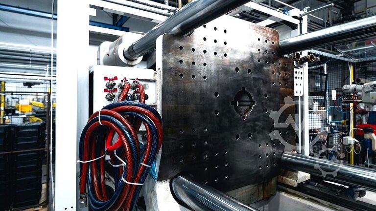 Máquina de moldagem por injecção BATTENFELD TM Xpress 350/2250