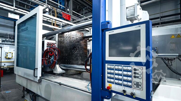 Máquina de moldagem por injecção BATTENFELD TM Xpress 350/2250