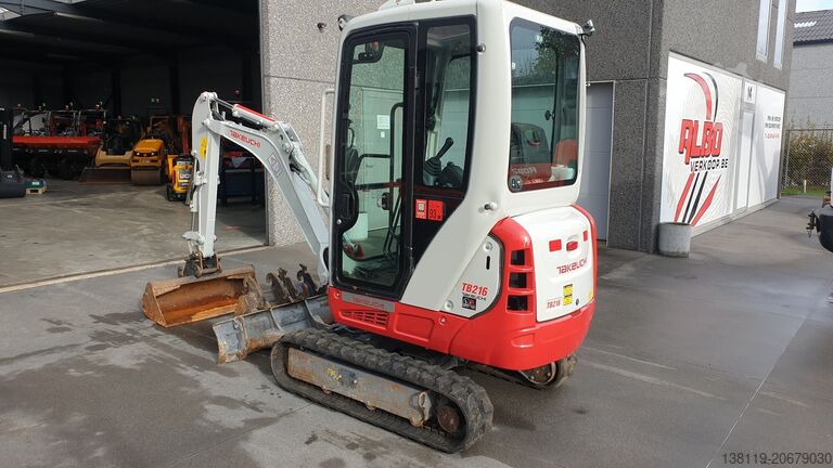 Minigraafmachine Takeuchi TB216