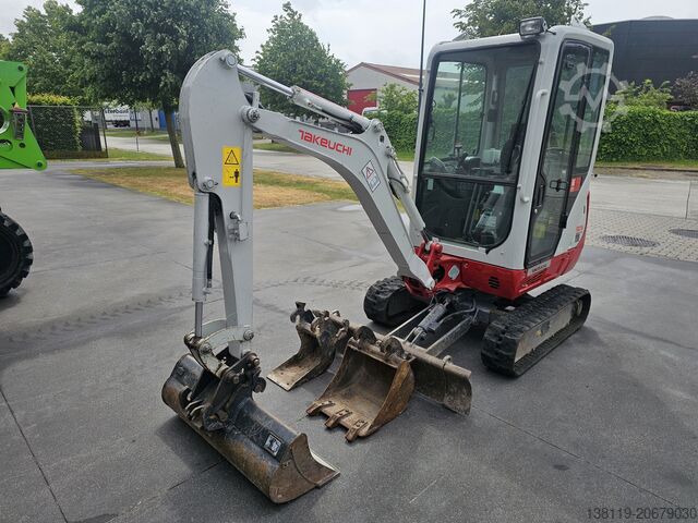 Minigraafmachine Takeuchi TB216