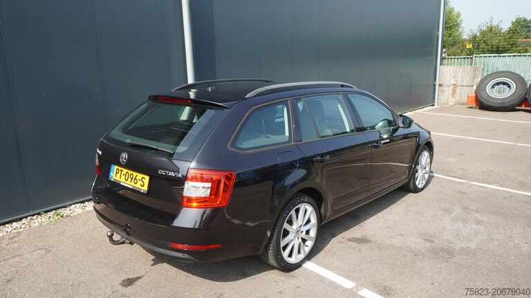 Ab Lutea Ab Lutea Ab Lutea