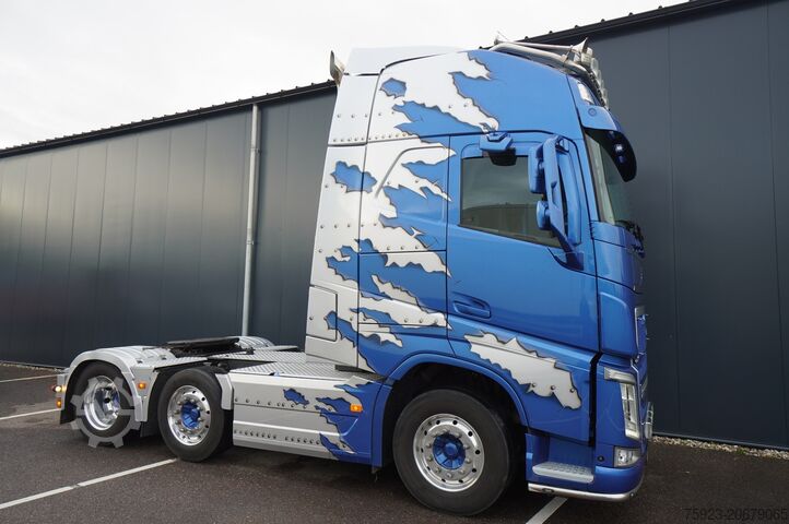 Standard-SZM Volvo FH 540 6X2 XL SHOWTRUCK 4-SEATS 455.000KM