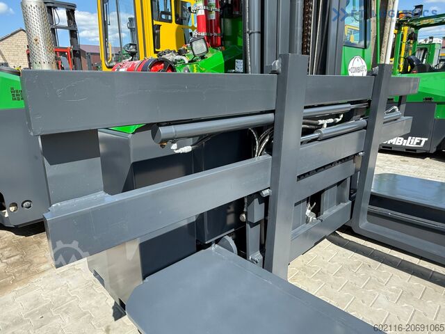 Fjögurra átta lyftari Combilift C5000E / TRIPLEX 8300MM WIDE POSITIONER
