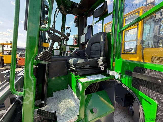 Fjögurra átta lyftari Combilift C5000E / TRIPLEX 8300MM WIDE POSITIONER