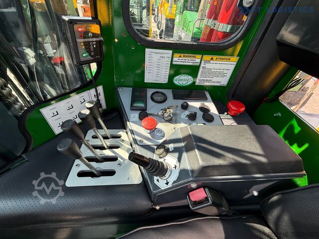 Fjögurra átta lyftari Combilift C5000E / TRIPLEX 8300MM WIDE POSITIONER