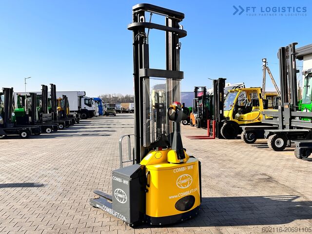 Empilhador de 4 vias Combilift WR / DUPLEX / 4.5M / 2017 / ONLY 30 H