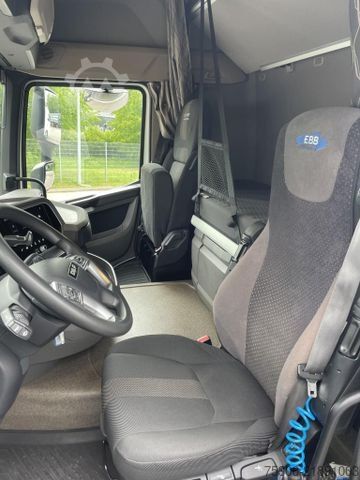 Standard dragbil DAF FT XF 530 NGD, Kipphydraulik