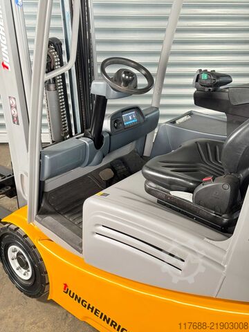 电动三轮 Jungheinrich EFG 216k - Service Neu - Triplex - Batterie 80%