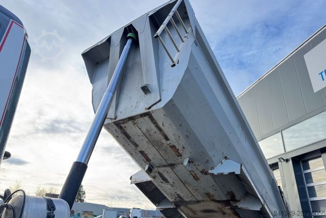 Tippbil SCANIA G490 10x4 Dumper